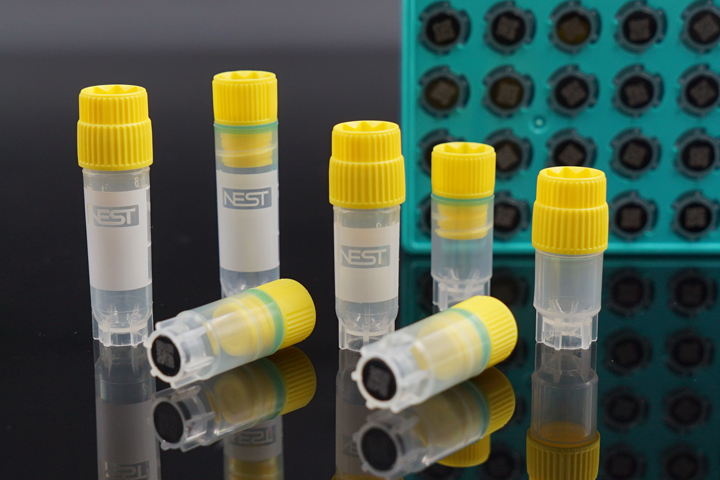 NEST 2D Barcode 2.0ml Cryogenic Vial, Self-Standing, External Thread, STERILE 9*9/rack, 12 racks /Box, 972 vials/Box