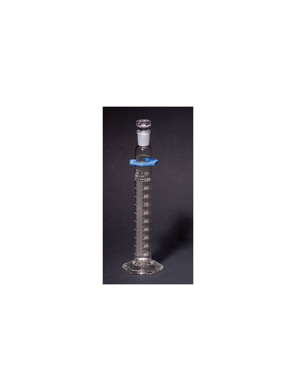 UNITED SCIENTIFIC Class A Graduated Cylinder, ASTM E-1278, 25 mL with 0.5mL Intervals with STOPPER